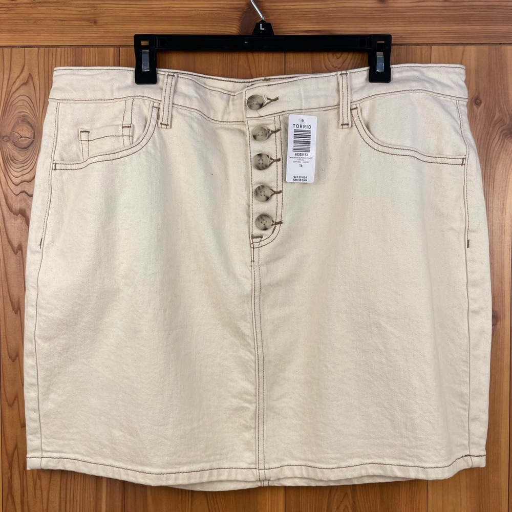 Torrid Cream Denim Mini Skirt Button Fly Plus Size 16 A-Line Cottagecore Neutral